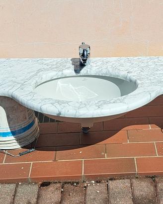 piano in marmo per lavandino del bagno