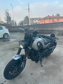Benelli Leoncino 500