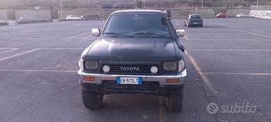 Toyota 4 Runner (Hilux) fuoristrada 4x4 2.4 Diesel