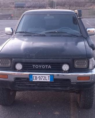 Toyota 4 Runner (Hilux) fuoristrada 4x4 2.4 Diesel