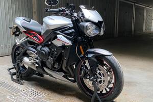 Triumph Street Triple 765 R 2019 – 6.928 km