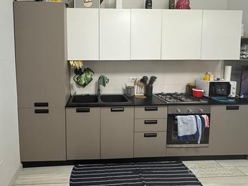 Cucina completa 317 cm con elettrodomestici