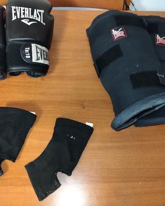 guantoni boxe e paratibie