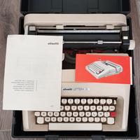 Macchina da scrivere Olivetti lettera 35