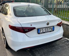 ALFA ROMEO Giulia 2.2 Turbo Diesel Super AT8