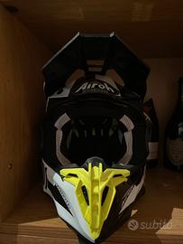 Casco Airoh Twist 2.0 Racr