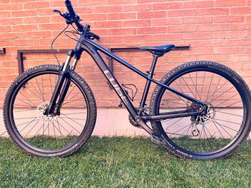 Mtb CUBE AIM RACE.4 BLACK ‘N’ AZURE taglia XS