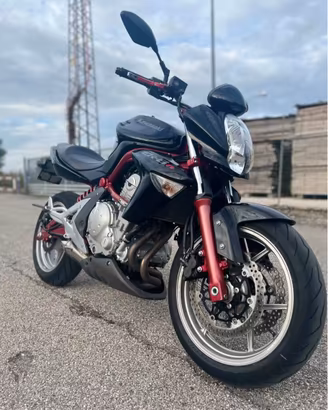 Moto Kawasaki Ern6