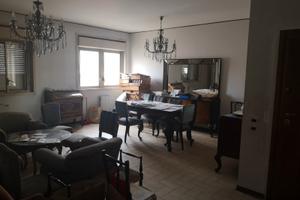 Ampio e luminoso appartamento in zona prestigiosa