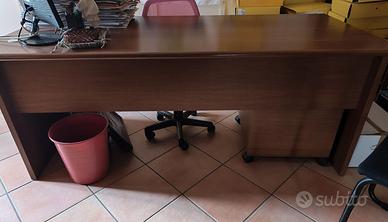 n. 3 scrivanie ufficio