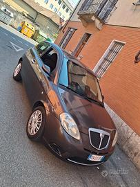 lancia ypsilon 1.2 benzina 