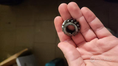 Primaria 15/69 denti elicoidali per Vespa / Ape 50