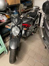 Suzuki SFV Gladius 650 - 2012