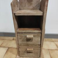 Antica cassettiera/porta oggetti in legno.