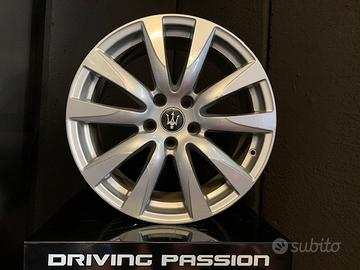 Cerchi maserati levante 18