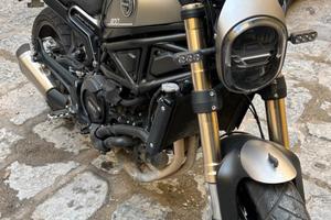 Benelli leoncino 800