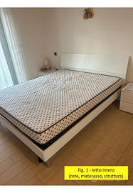 Letto matrimoniale intero (rete, materasso, strutt