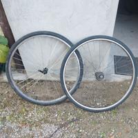 Due ruote da gravel