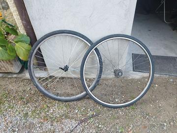 Due ruote da gravel