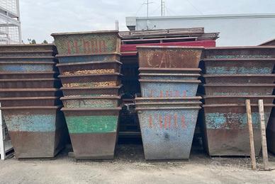 VASCHETTA USATA IN FERRO CON FODERI PER MULETTO