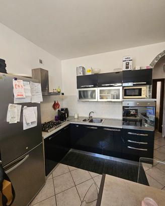 Cucina anno 2009 in buono stato zona Piacenza