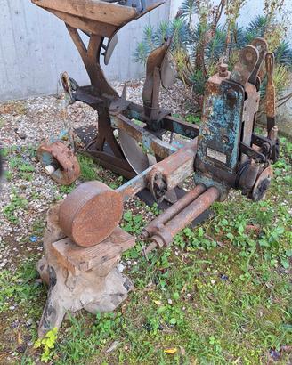 Aratro agricolo