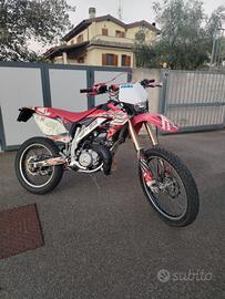 HM 50 CRE six competition 