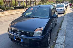 Ford Fusion 1.4 benzina unico proprietario