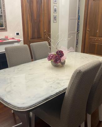 Tavolo in resina e legno