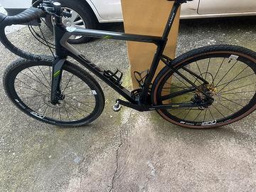 Telaio gravel carbon jamiis