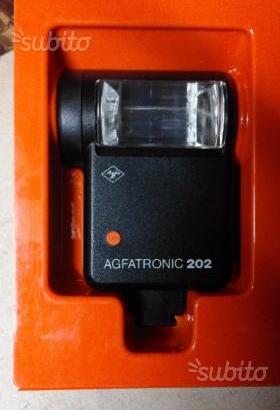 Agfatronic 202 del 1980 . flash elettronico