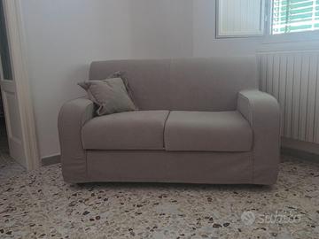 Divano 2 posti