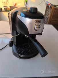 De'Longhi EC221.B macchina per caffè espresso
