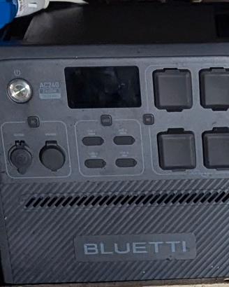 Bluetti AC240 Power station portatile impermeabile