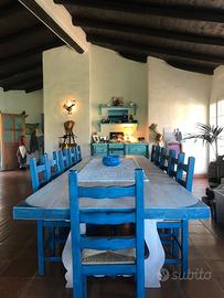 Tavolo con sedie
