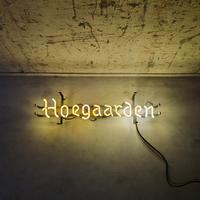insegna al neon hoegaarden