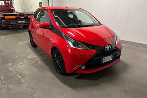 Toyota Aygo 1.0 VVT-i 69 CV 5 porte x-clusiv MMT