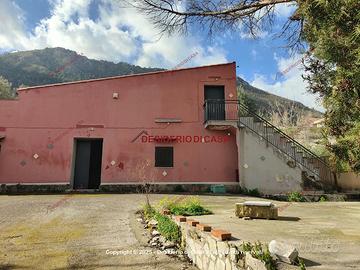 Casa, Altofonte.