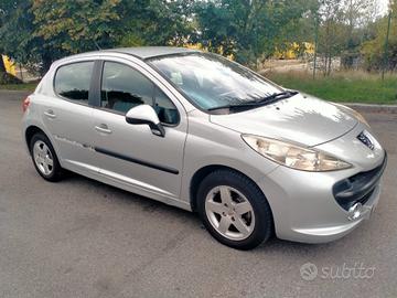 Peugeot 207 1.4 8V 75CV 3p. X Line