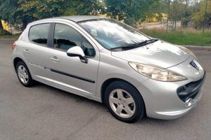 Peugeot 207 1.4 8V 75CV 3p. X Line