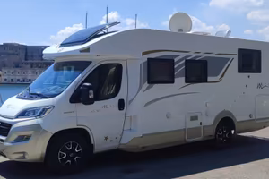 CI RIVIERA FULL OPT  – 34.585 KM  PRONTO A PARTIRE