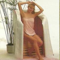 Sauna salvaspazio con interno in legno