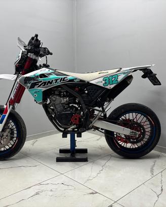 Fantic Motard 125 Competition Garantita e Finanzia