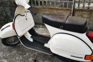 Vespa px125e del 1983 storica conservata