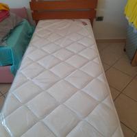 letto in legno con materasso nuovo marca per dormi