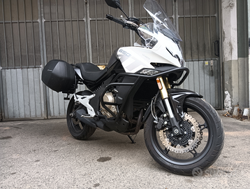 Cfmoto 650 mt
