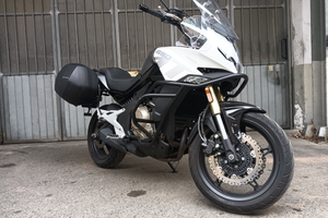 Cfmoto 650 mt