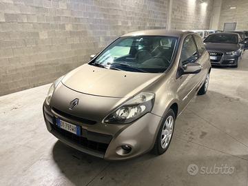 Renault Clio 1.2 16V 3 porte Luxe