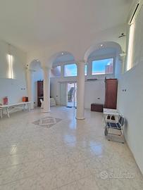 Quartu Ufficio MQ. 60 In Porzione Di Immobile
