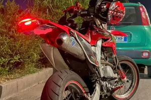 HM CRF 125 - TRIPLA OMOLOGAZIONE e PASSEGGERO